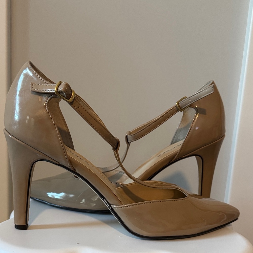 Adrienne Vittadini Glossy Beige Heels